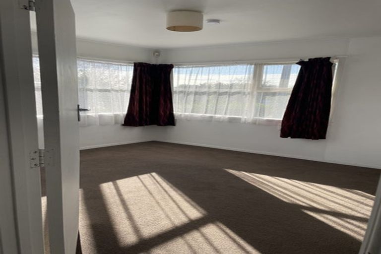 Photo of property in 26 Rimu Street, New Lynn, Auckland, 0600