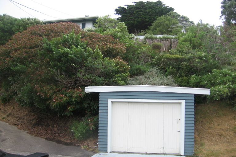 Photo of property in 36 Huntingdon Street, Northland, Wellington, 6012