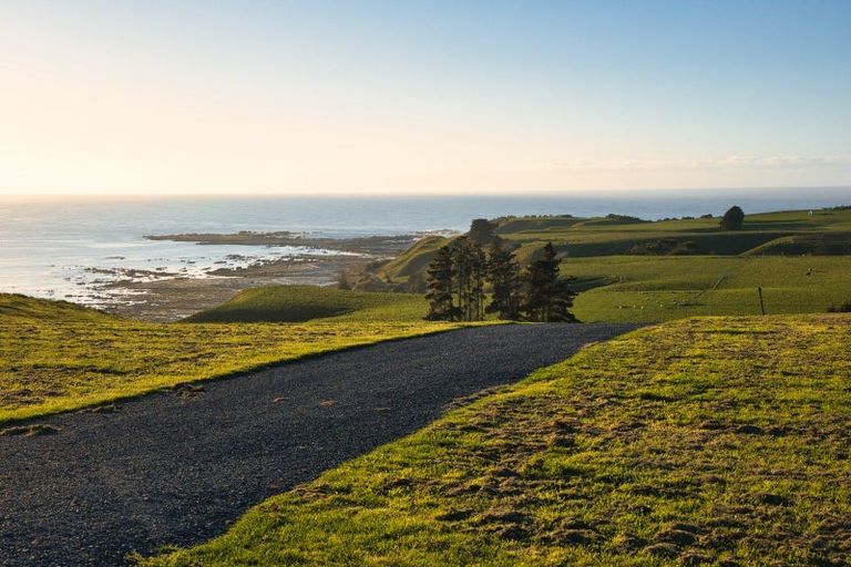 Photo of property in 27 Ward Street, Kaikoura, 7300