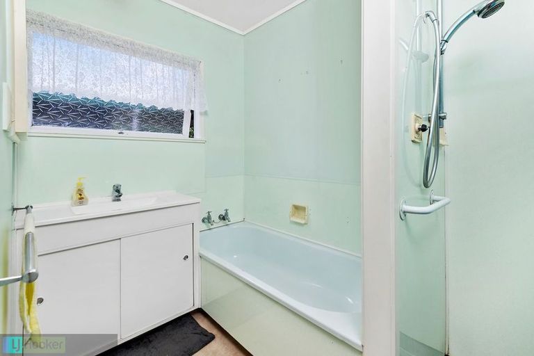 Photo of property in 2/20 Marne Road, Papakura, 2110