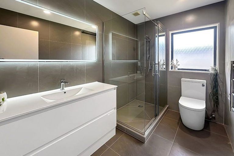 Photo of property in 43 Foxlaw Street, Randwick Park, Auckland, 2105