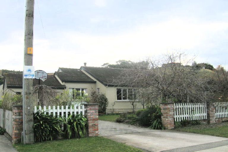 Photo of property in 2 Dolbel Street, Taradale, Napier, 4112