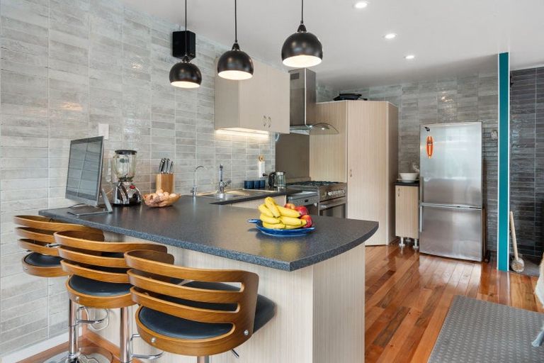 Photo of property in 11 Haywards Lane, Duvauchelle, 7581