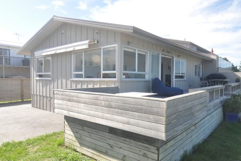 Photo of property in 112a Hinemoa Street, Whangamata, 3620