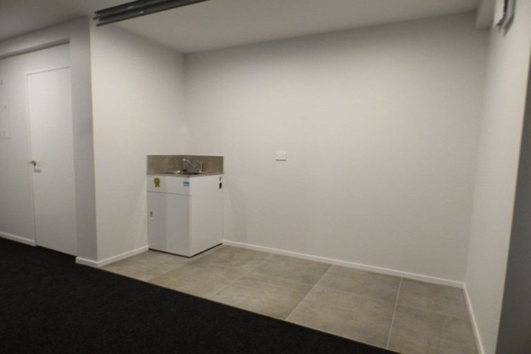 Photo of property in 22 Memorial Park Lane, Hobsonville, Auckland, 0618