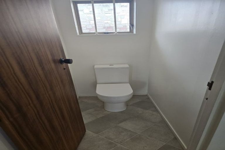 Photo of property in 2/20 Roulston Street, Pukekohe, 2120