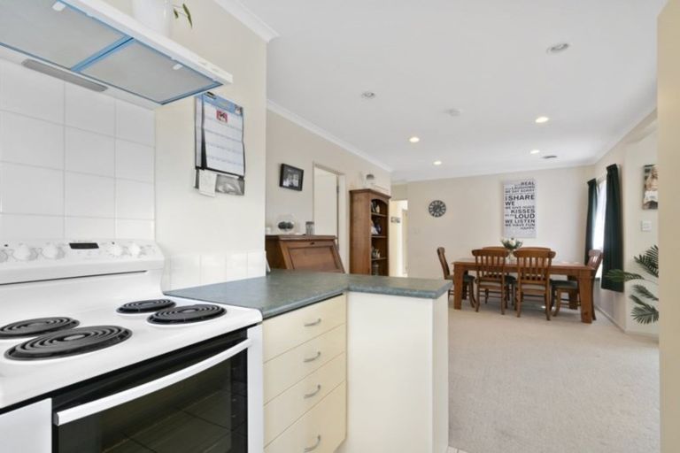 Photo of property in 5a Kilkenny Grove, Wainuiomata, Lower Hutt, 5014