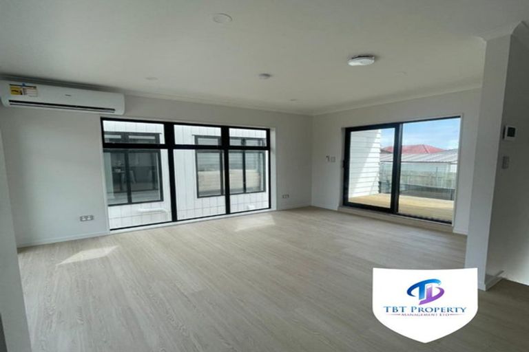 Photo of property in 4/50 Arimu Road, Papakura, 2110