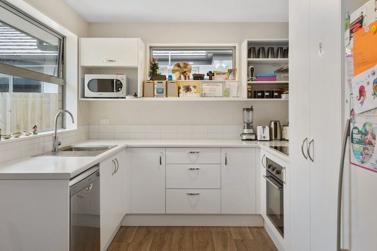 Photo of property in 10 Sharman Place, Wigram, Christchurch, 8042