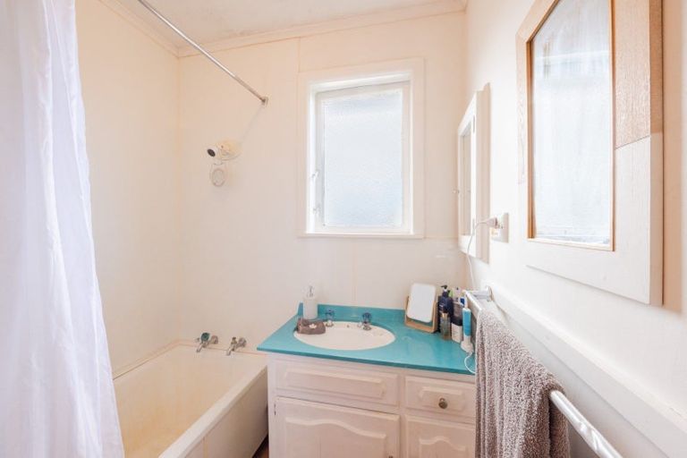 Photo of property in 44 Trinity Crescent, Pirimai, Napier, 4112