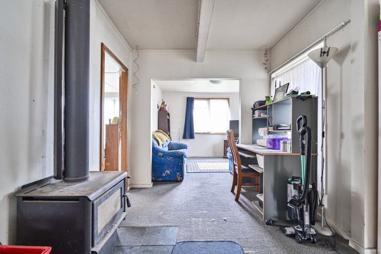 Photo of property in 1004 Bledisloe Street, Raureka, Hastings, 4120