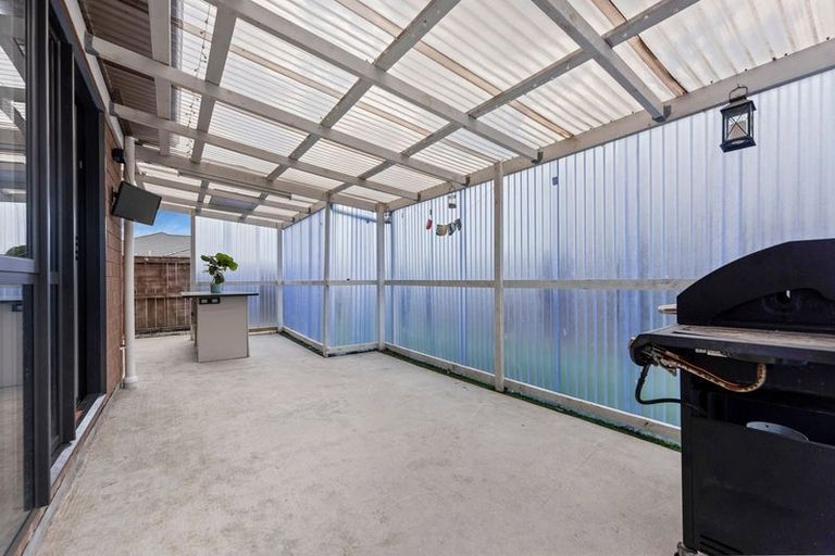 Photo of property in 35 Sapwood Crescent, Takanini, 2110