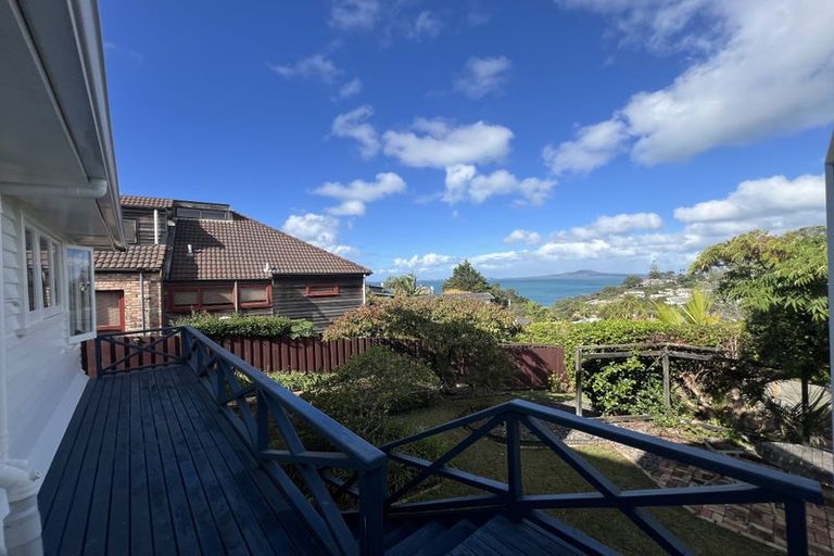 Photo of property in 41 Montgomery Avenue, Rothesay Bay, Auckland, 0630