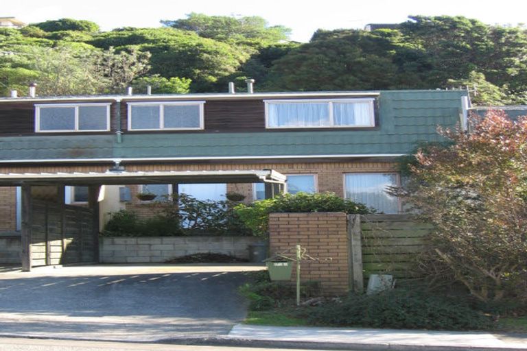 Photo of property in 93a Churton Drive, Churton Park, Wellington, 6037