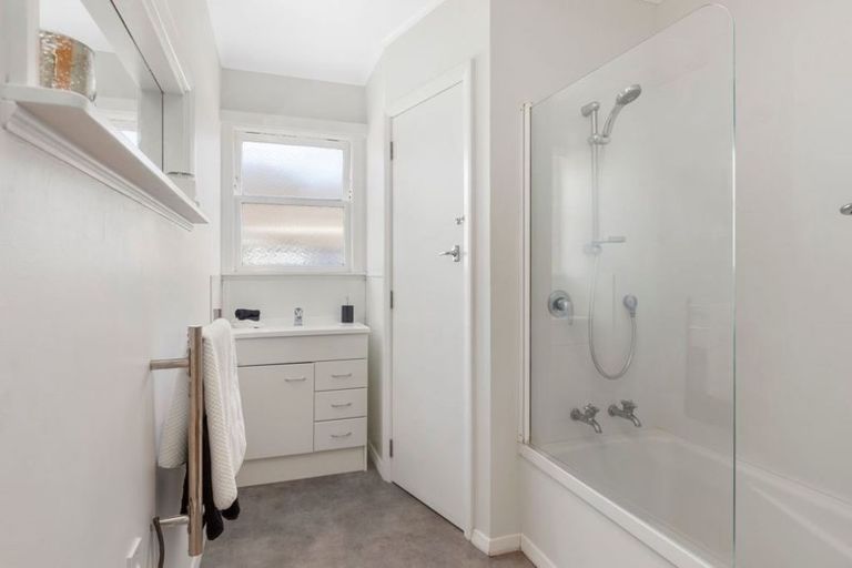 Photo of property in 11 Ruthven Road, Wainuiomata, Lower Hutt, 5014
