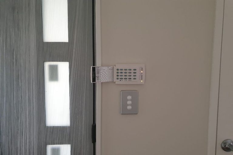 Photo of property in 87d Sturges Road, Henderson, Auckland, 0612