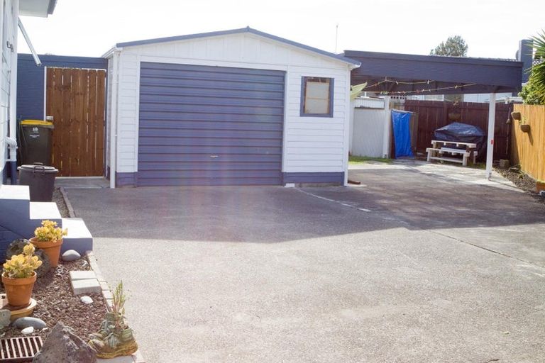 Photo of property in 34 Aarts Avenue, Manurewa, Auckland, 2102
