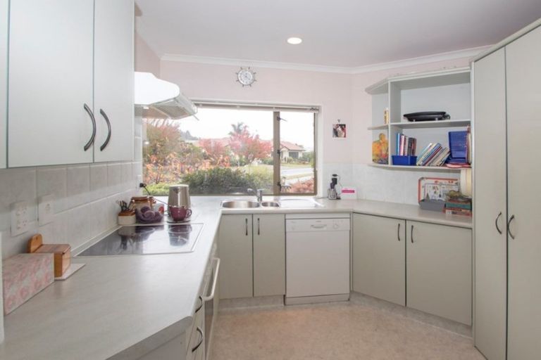 Photo of property in 15 Beaufort Mews, Taradale, Napier, 4112