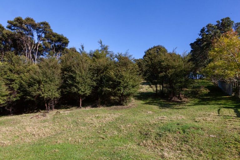 Photo of property in 13 Tramway Road, Coromandel, 3506