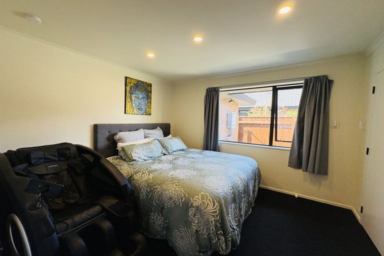 Photo of property in 68 Branigan Parade, Kelvin Grove, Palmerston North, 4414