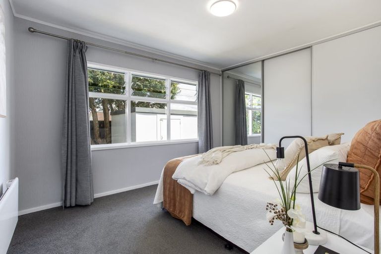 Photo of property in 1/1 Tawa Road, Te Atatu Peninsula, Auckland, 0610