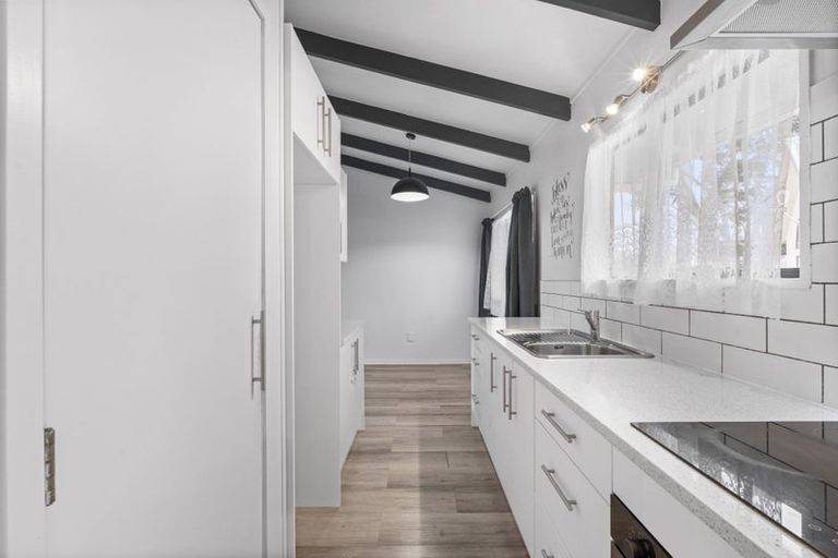 Photo of property in 2/56 Henwood Road, Mangere East, Auckland, 2024