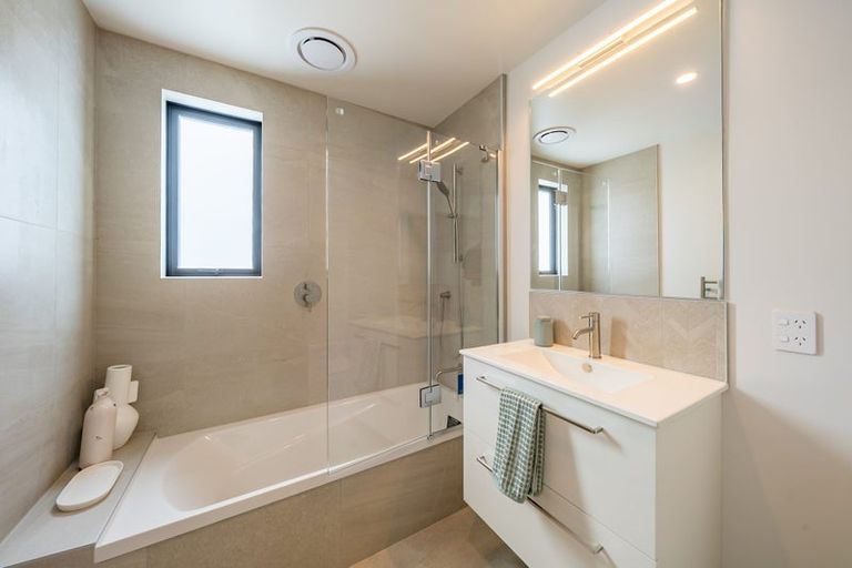 Photo of property in 83 Holystone Road, Whitby, 5024