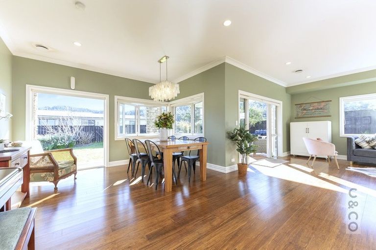 Photo of property in 4 Crabb Fields Lane, Riverhead, 0820