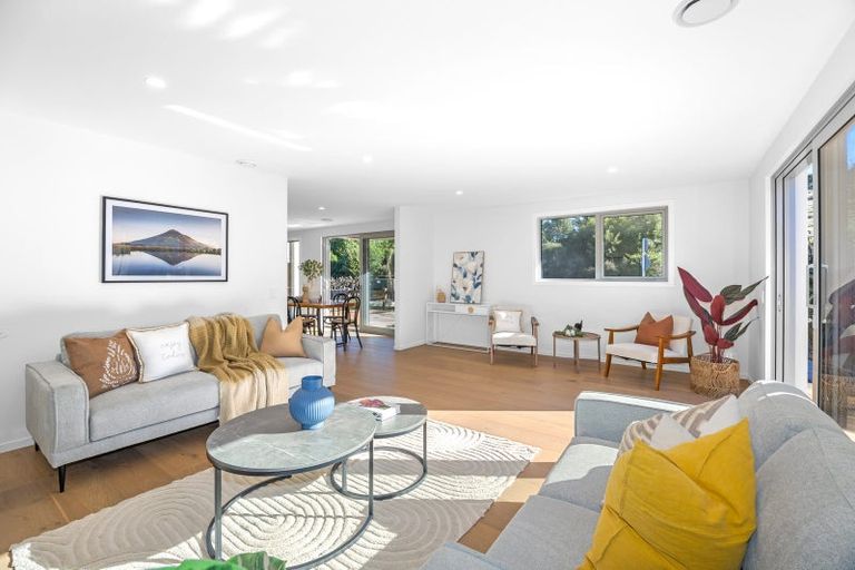 Photo of property in 1 Kahika Lane, Westmorland, Christchurch, 8025
