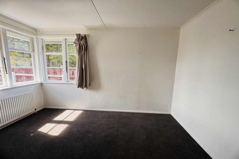 Photo of property in 48 Tweed Street, Roslyn, Palmerston North, 4414