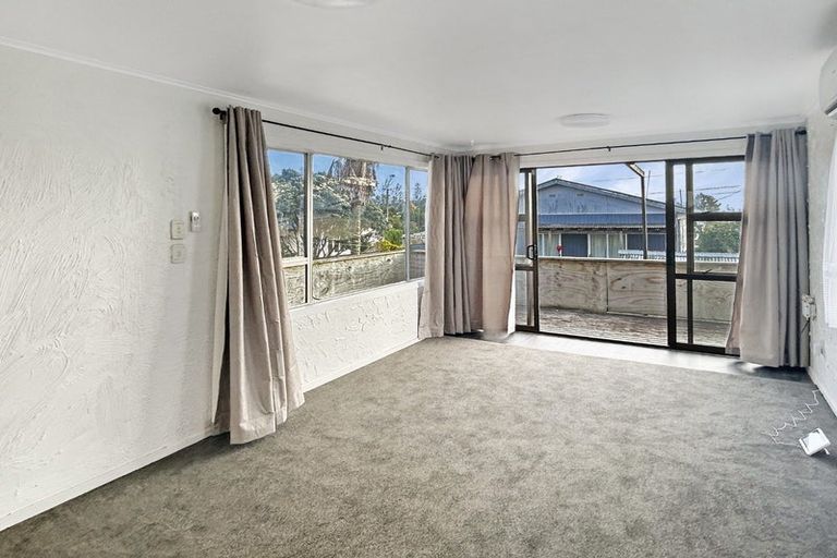 Photo of property in 7a Clayburn Road, Glen Eden, Auckland, 0602
