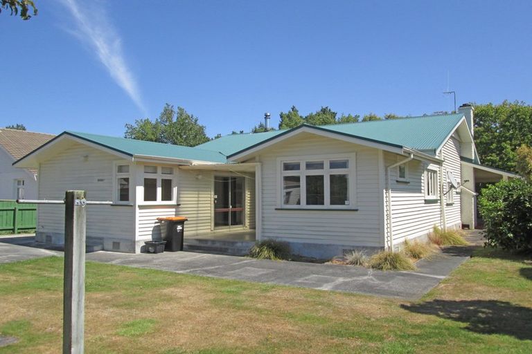 Photo of property in 23 Langston Avenue, Palmerston North, 4414
