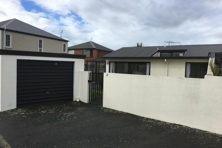 Photo of property in 33j Peverel Street, Riccarton, Christchurch, 8011