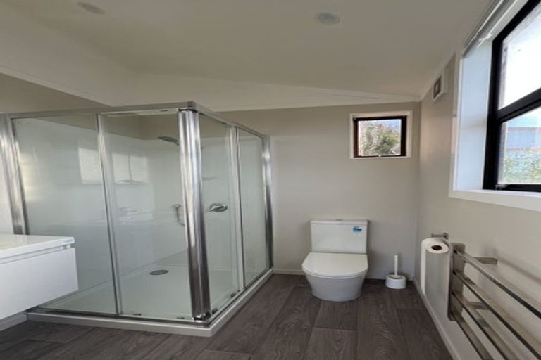 Photo of property in 16 Arahanga Grove, Maupuia, Wellington, 6022