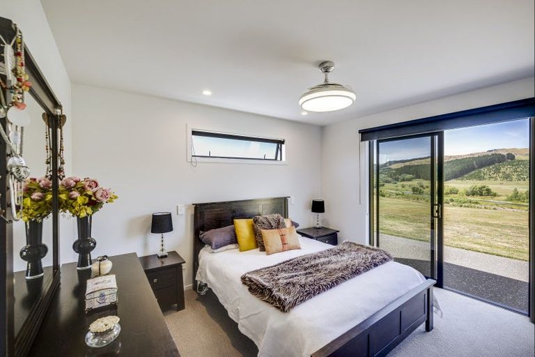 Photo of property in 8 Riverview Drive, Otane, 4277
