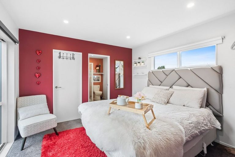 Photo of property in 5a Sharda Grove, Paraparaumu Beach, Paraparaumu, 5032