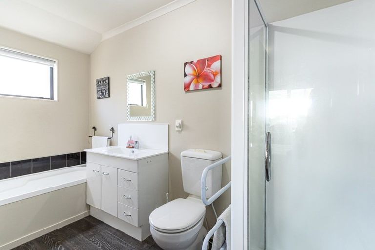 Photo of property in 111 Fraser Drive, Feilding, 4702