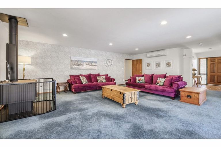 Photo of property in 20 Milesbrook Close, Rangiora, 7400