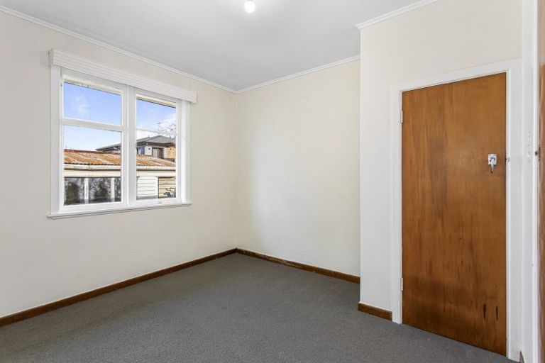 Photo of property in 20 Rosier Road, Glen Eden, Auckland, 0602