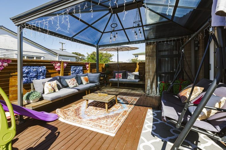 Photo of property in 9 Landon Avenue, Mangere East, Auckland, 2024