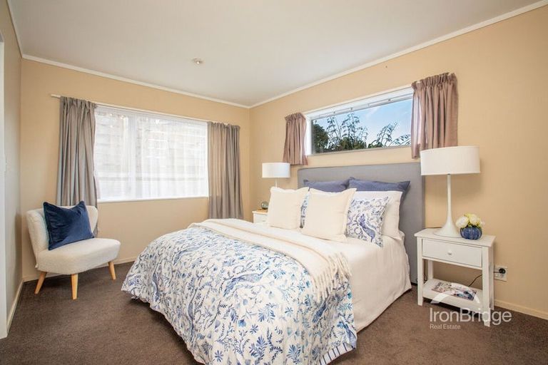 Photo of property in 2 Whitehouse Road, Titahi Bay, Porirua, 5022