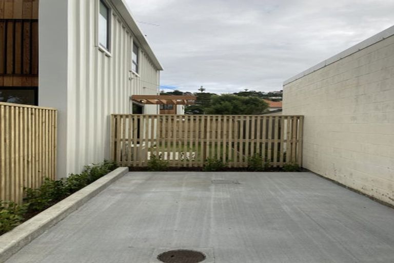 Photo of property in 16 Inglis Street, Seatoun, Wellington, 6022