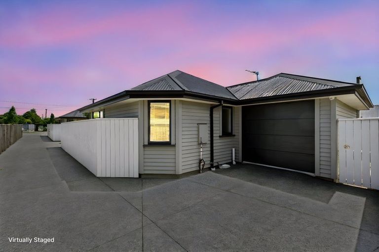 Photo of property in 72b Wilsons Road, Saint Martins, Christchurch, 8022