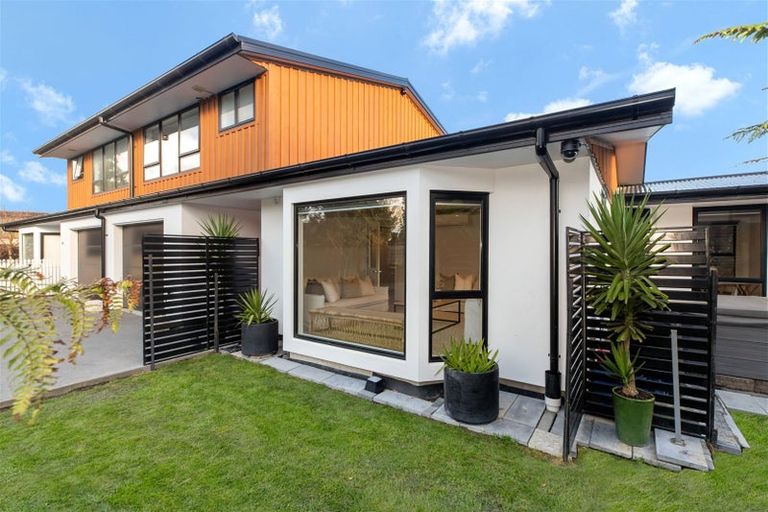 Photo of property in 2/58 Innes Road, St Albans, Christchurch, 8052