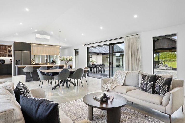 Photo of property in 14 Walford Way, Darfield, 7571