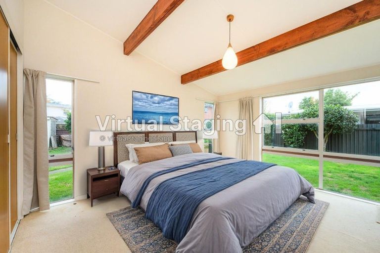 Photo of property in 24 Wikiriwhi Crescent, Awapuni, Palmerston North, 4412