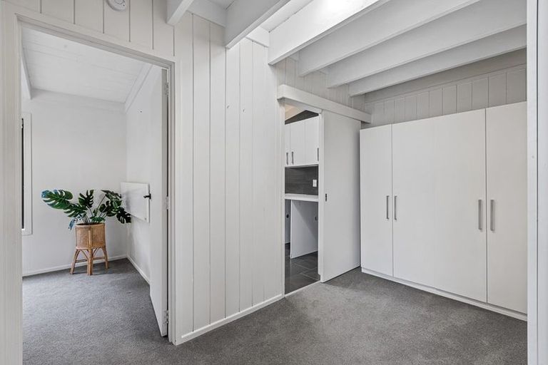 Photo of property in 41 Taioma Crescent, Te Atatu Peninsula, Auckland, 0610