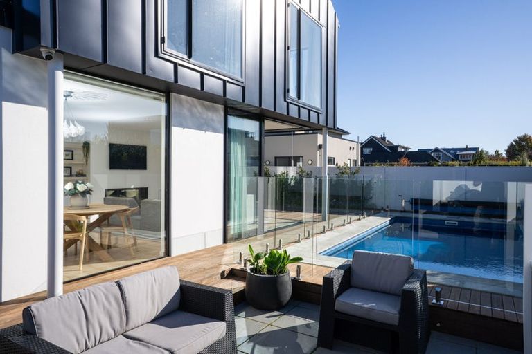 Photo of property in 10a Memorial Avenue, Ilam, Christchurch, 8053