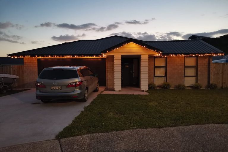 Photo of property in 90 Pakanga Grove, Pyes Pa, Tauranga, 3112