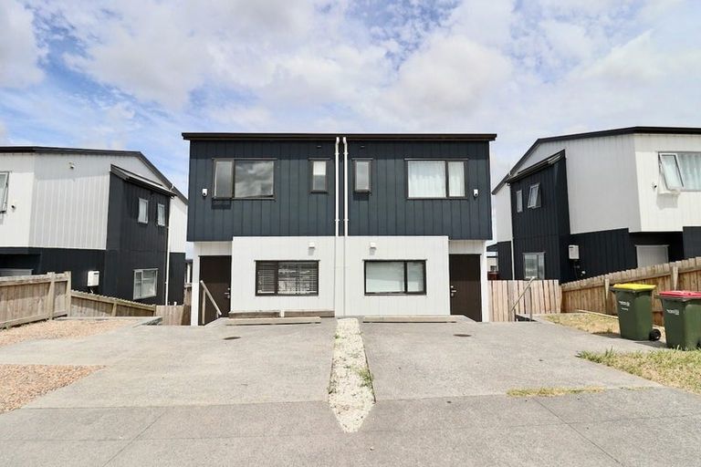 Photo of property in 13b Crestview Rise, Papakura, 2110